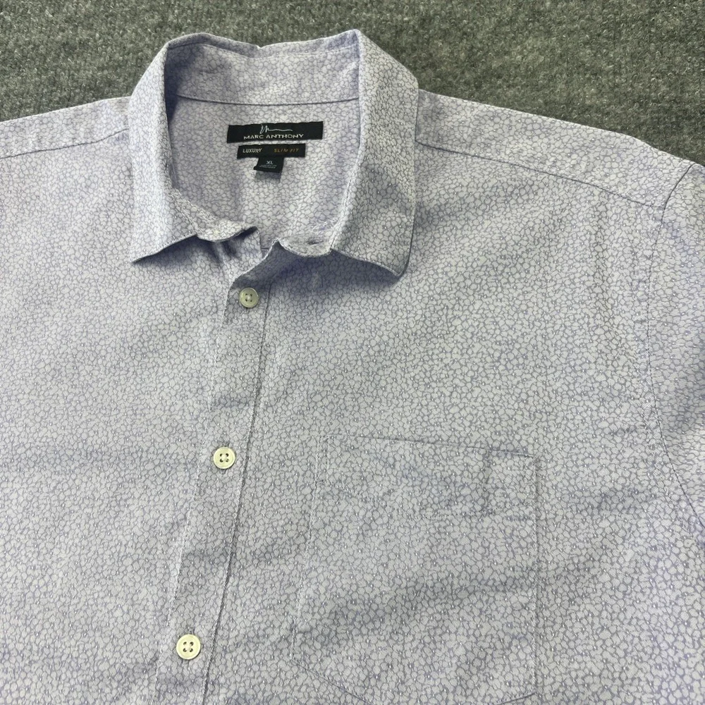 Marc Anthony button sleeve touch